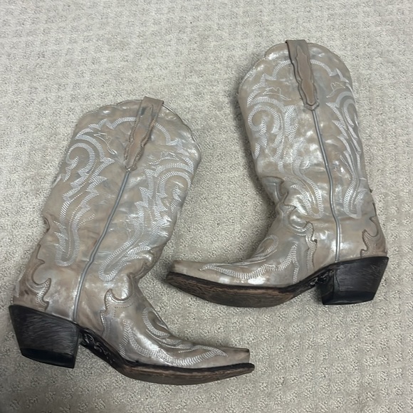 Metallic White Cowgirl Boots - Picture 6 of 7